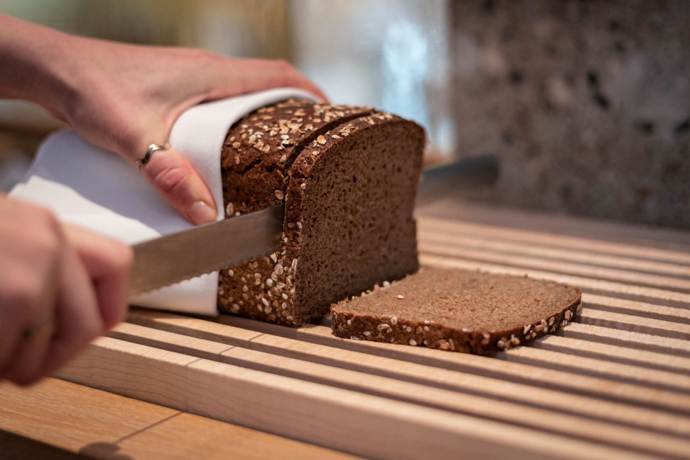 Frisches Vollkornbrot am Buffet im Hotel Wagner